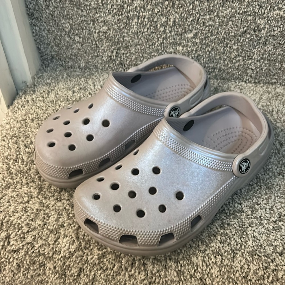 Crocs Women’s size 6